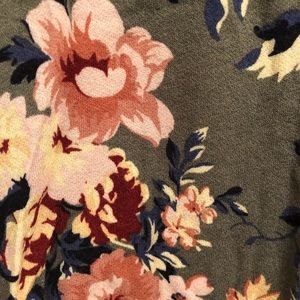 Swoop neck army green floral tank